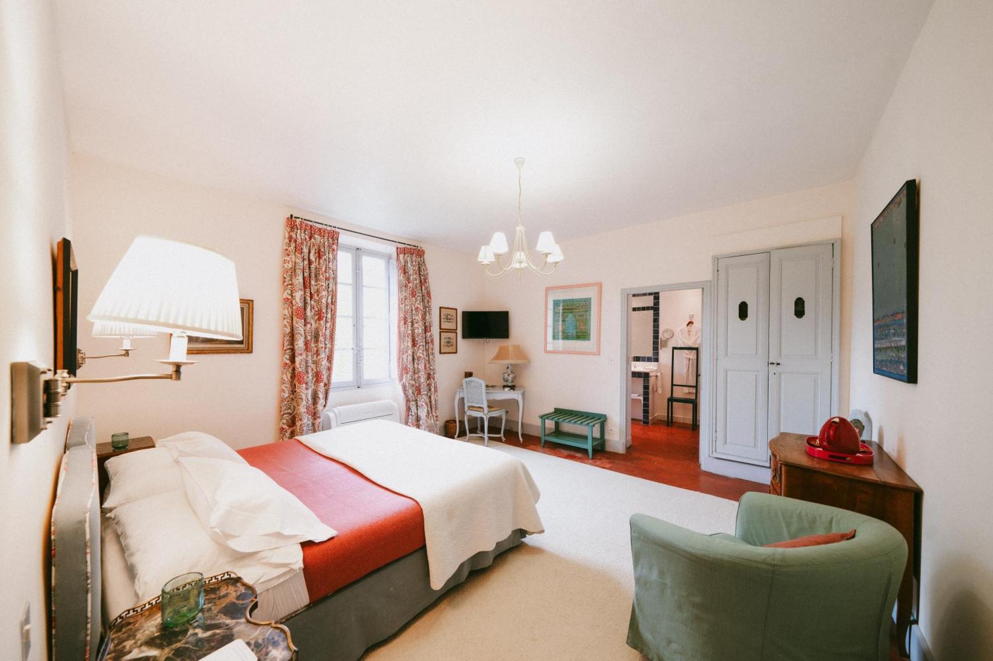 Bastide Rose Hotel Le Thor Exterior photo