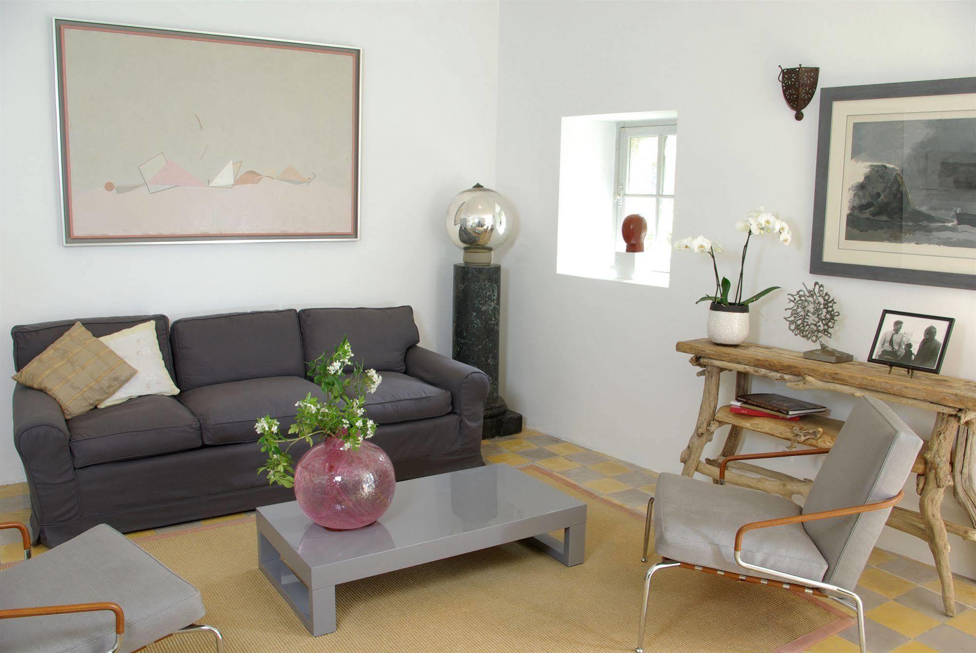 Bastide Rose Hotel Le Thor Exterior photo
